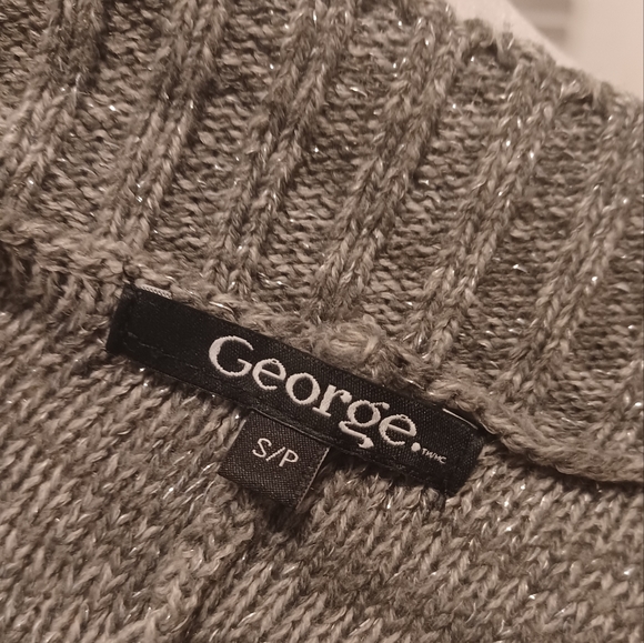 $4 Add-on Sparkly Gray Short Sleeved Cardigan - Size Small - Picture 6 of 7